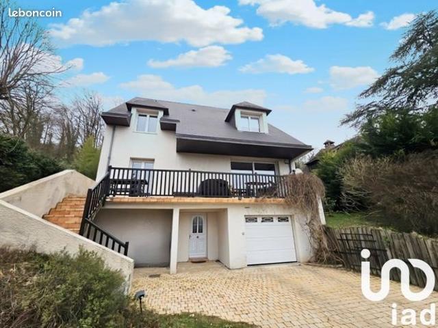 Propriété 7 pièces 197 m²