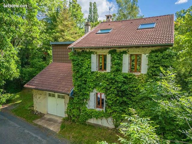 Propriété 7 pièces 197 m²