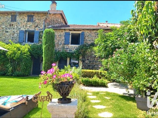 Propriété 7 pièces 197 m²