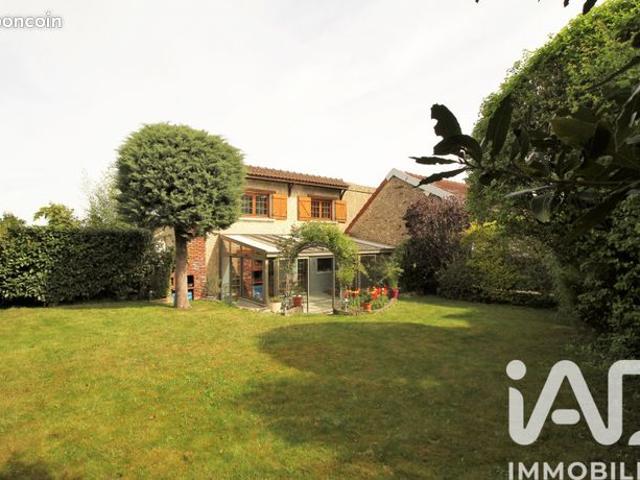 Propriété 7 pièces 197 m²