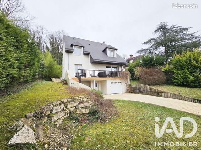 Propriété 7 pièces 197 m²