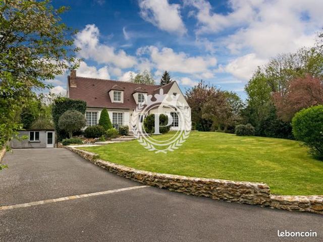 Propriété 7 pièces 198 m²