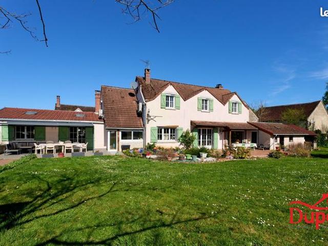 Propriété 7 pièces 198 m²