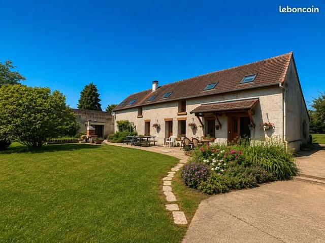 Propriété 7 pièces 198 m²