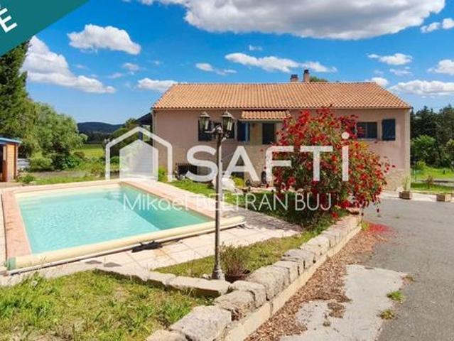 Propriété 7 pièces 198 m²