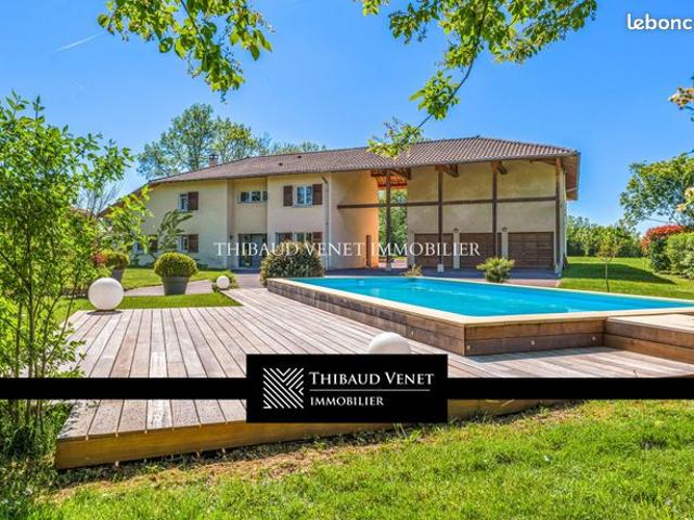 Propriété 7 pièces 199 m²