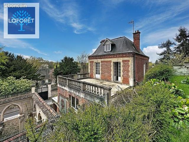Propriété 7 pièces 199 m²