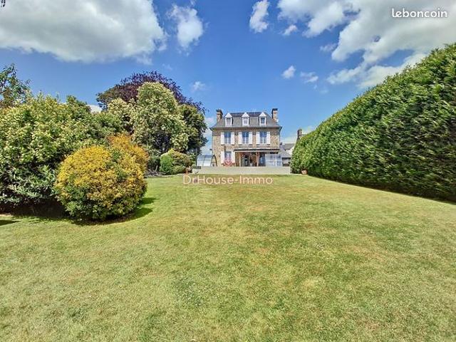 Propriété 7 pièces 199 m²