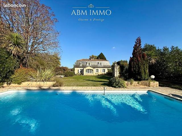 Propriété 7 pièces 190 m²