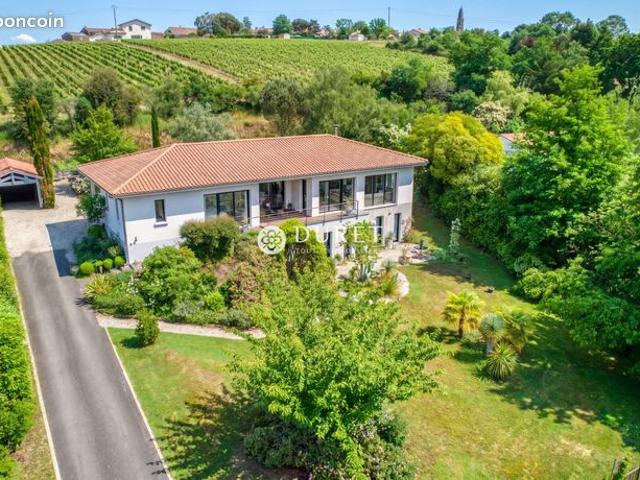Propriété 7 pièces 190 m²