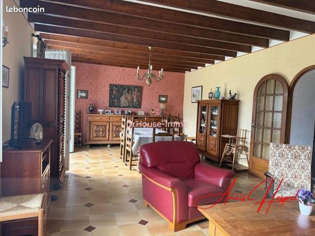 Propriété 7 pièces 190 m²