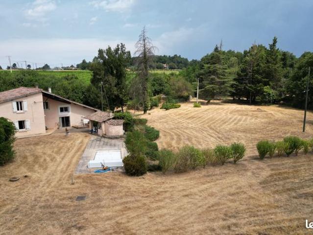 Propriété 7 pièces 190 m²