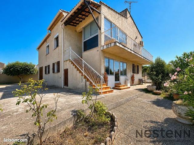 Propriété 7 pièces 173 m²