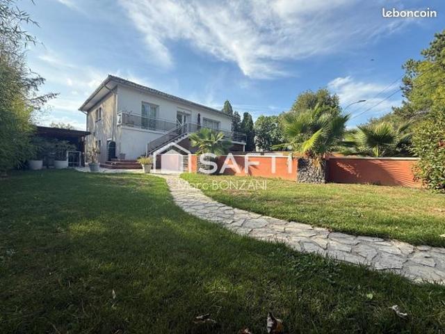 Propriété 7 pièces 190 m²