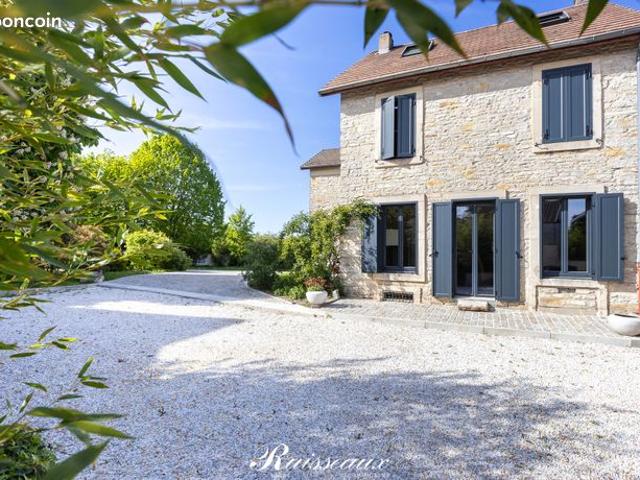 Propriété 7 pièces 190 m²