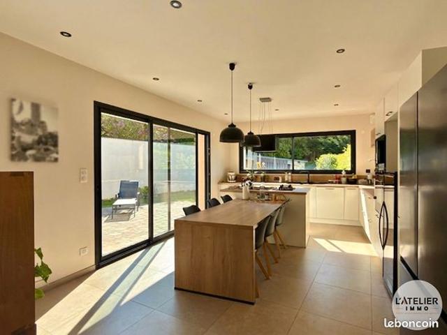 Propriété 7 pièces 190 m²