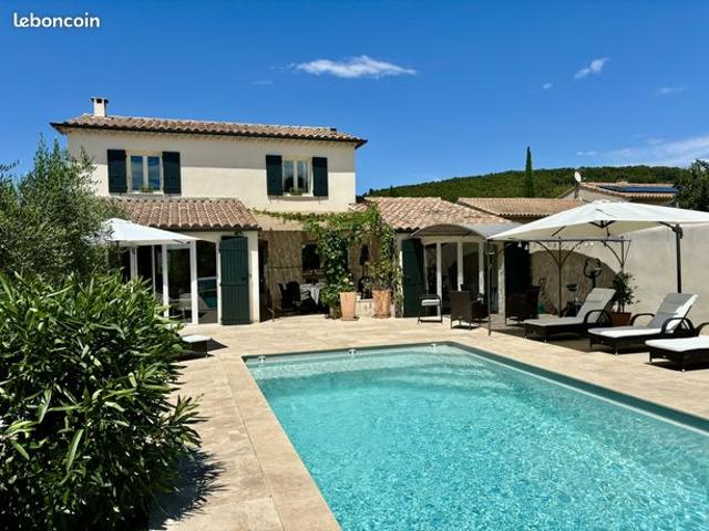 Propriété 7 pièces 190 m²