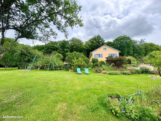 Propriété 7 pièces 192 m²