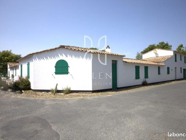 Propriété 7 pièces 192 m²