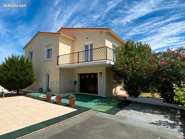 Propriété 7 pièces 193 m²