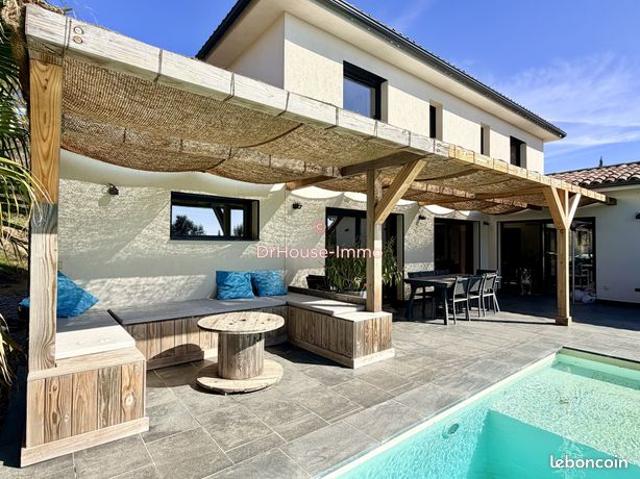 Villa 7 pièces 193 m²