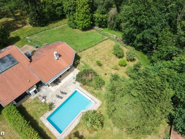 Propriété 7 pièces 204 m²