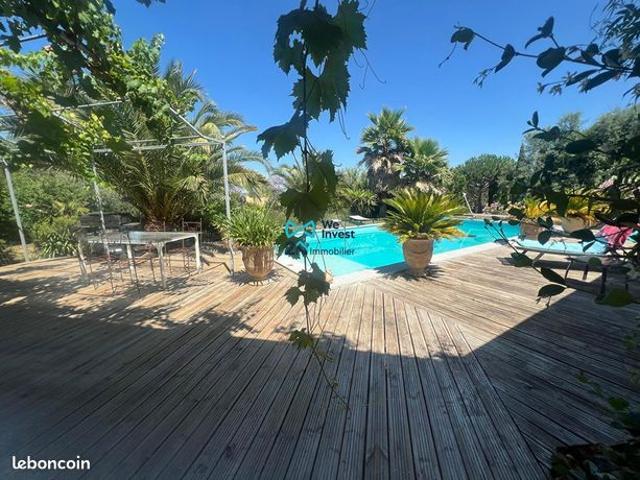 Propriété 7 pièces 204 m²