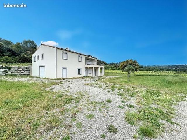 Propriété 7 pièces 204 m²