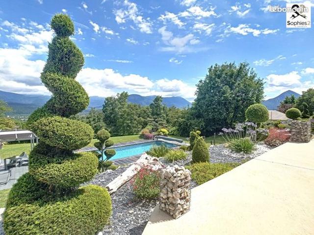 Propriété 7 pièces 205 m²