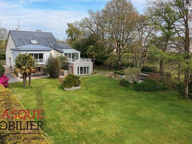 Propriété 7 pièces 205 m²