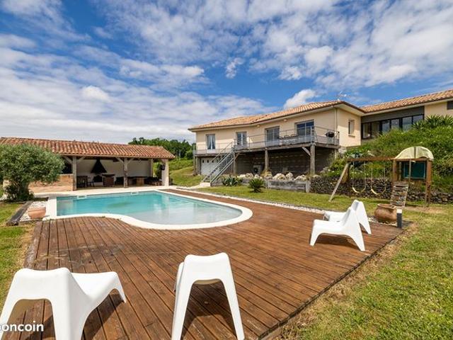 Propriété 7 pièces 170 m²
