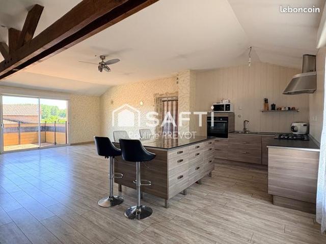 Propriété 7 pièces 205 m²