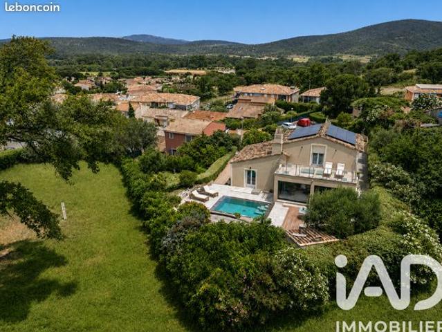 Propriété 7 pièces 205 m²
