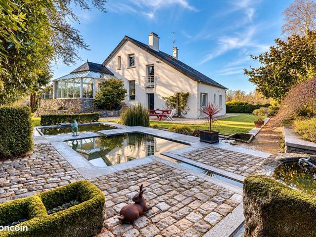 Propriété 7 pièces 205 m²