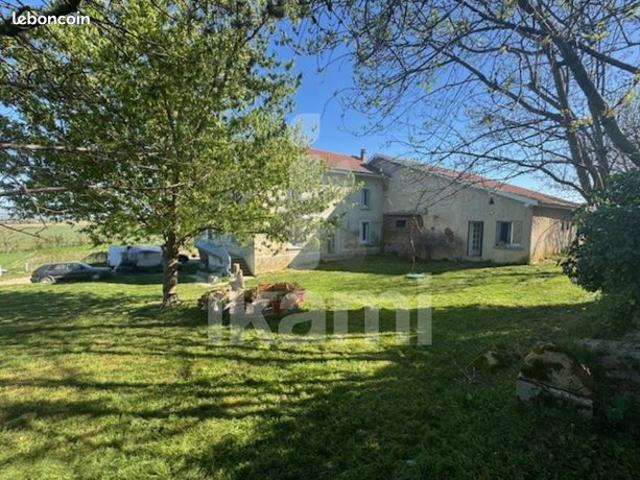 Propriété 7 pièces 205 m²