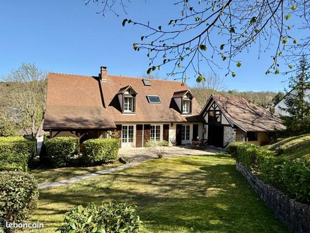 Propriété 7 pièces 207 m²