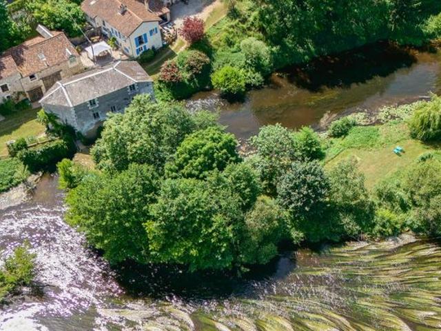 Propriété 7 pièces 207 m²