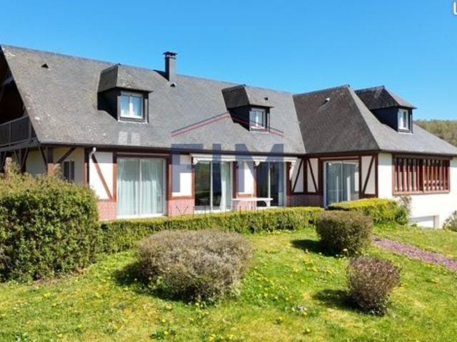Propriété 7 pièces 207 m²