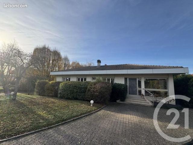 Propriété 7 pièces 207 m²