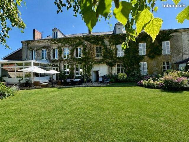 Propriété 7 pièces 207 m²