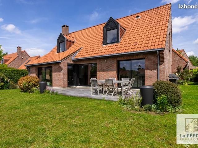 Propriété 7 pièces 210 m²
