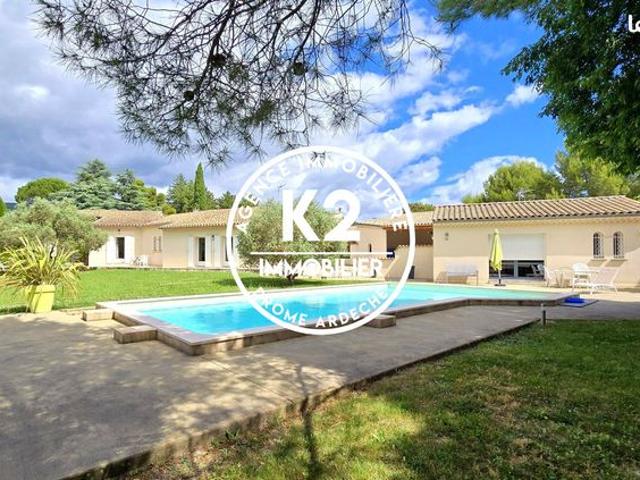 Propriété 7 pièces 209 m²