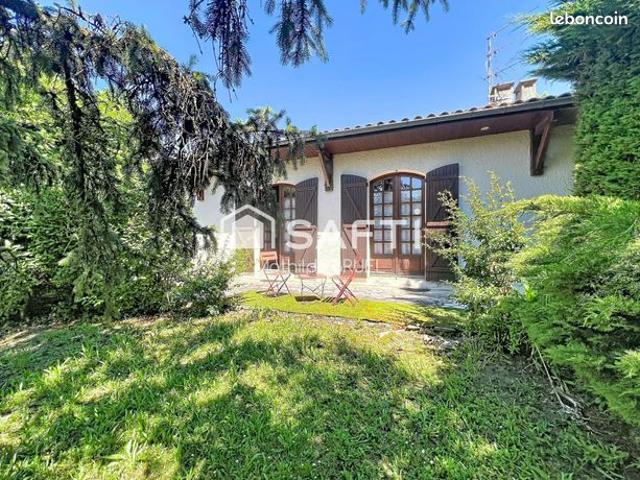 Propriété 7 pièces 200 m²