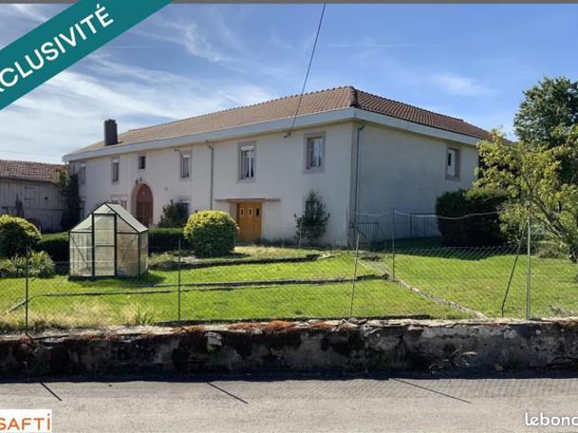 Propriété 7 pièces 200 m²