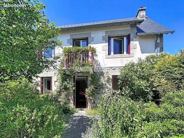 Propriété 7 pièces 200 m²