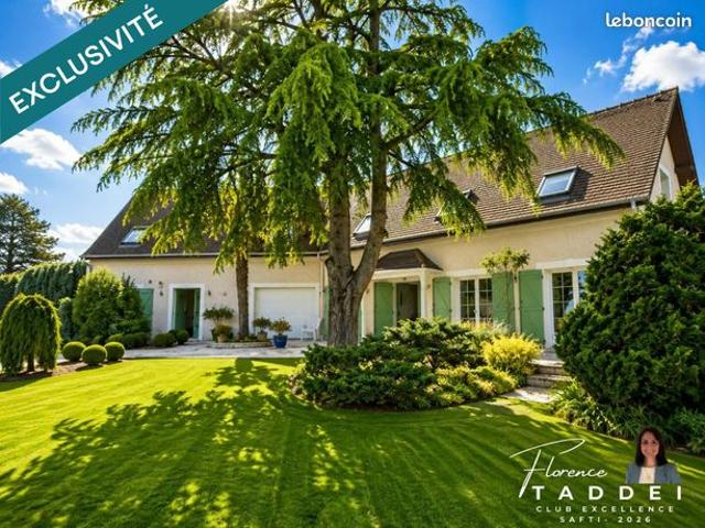 Propriété 7 pièces 200 m²