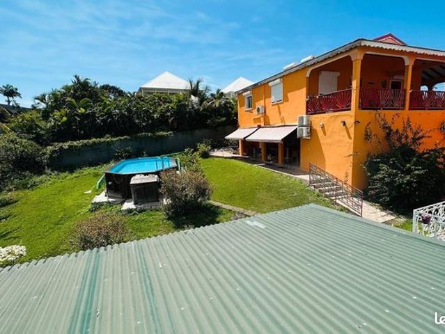 Propriété 7 pièces 200 m²