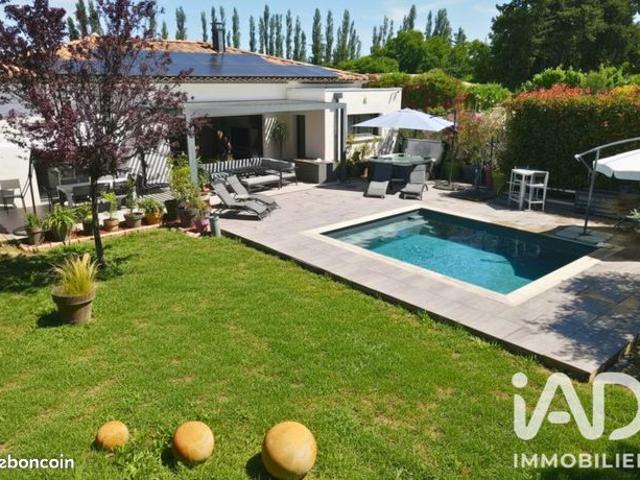 Propriété 7 pièces 200 m²