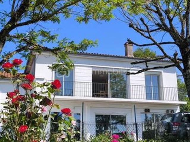 Propriété 7 pièces 200 m²