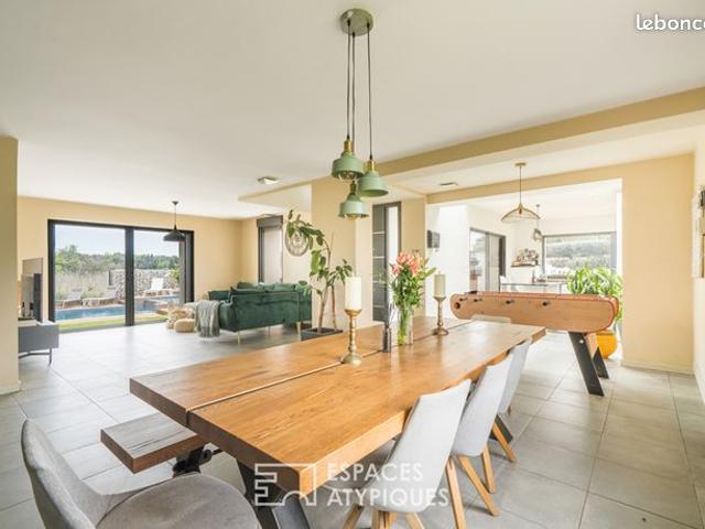 Propriété 7 pièces 200 m²